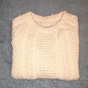 KNIT SWEATER